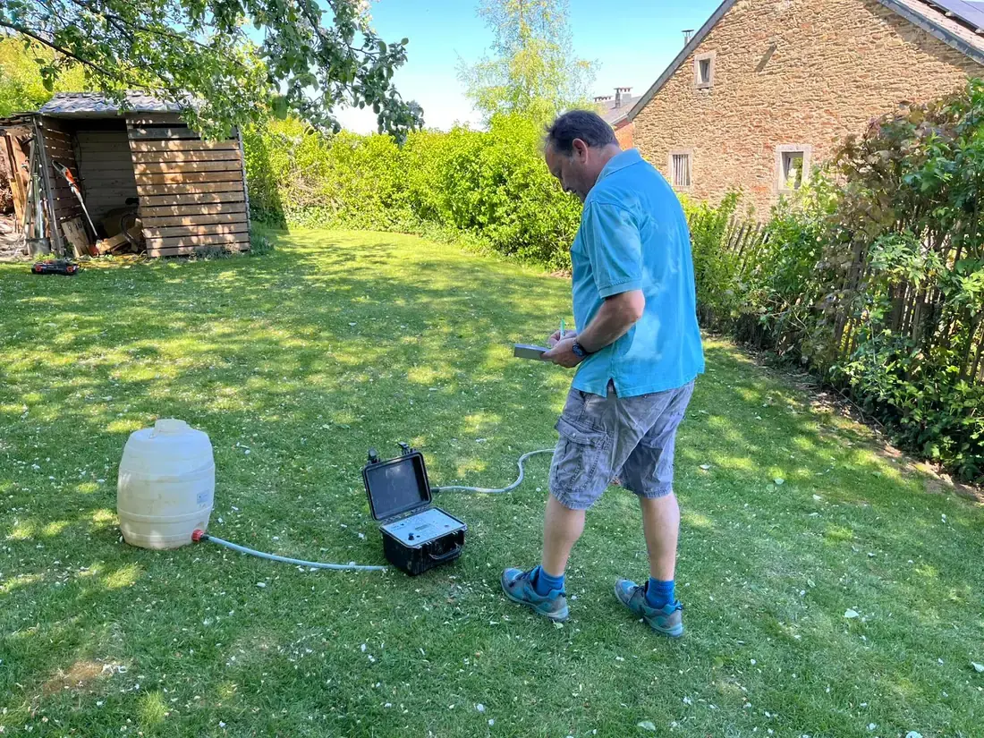 Machine SIG PERMEA installée sur forage — test de perméabilité du sol